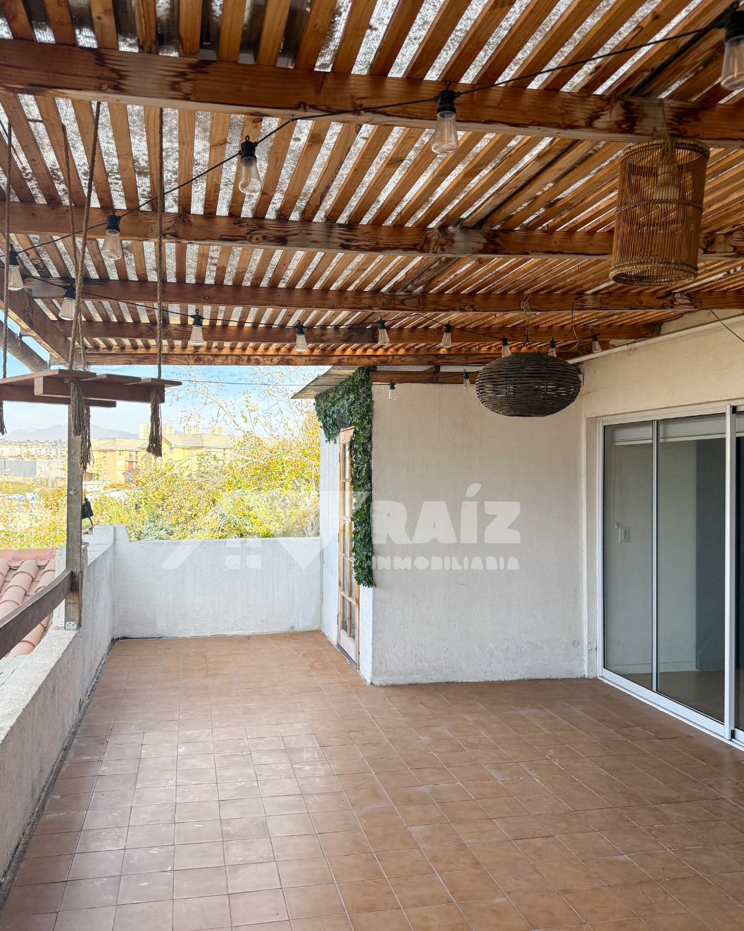 Arriendo & Venta – Amplia Casa tipo Townhouse 