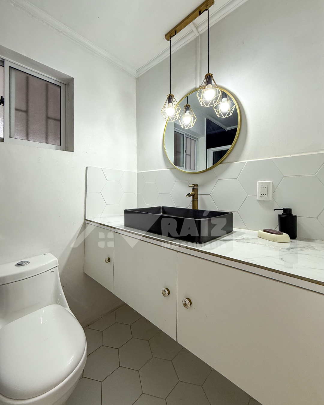 Arriendo & Venta – Amplia Casa tipo Townhouse 