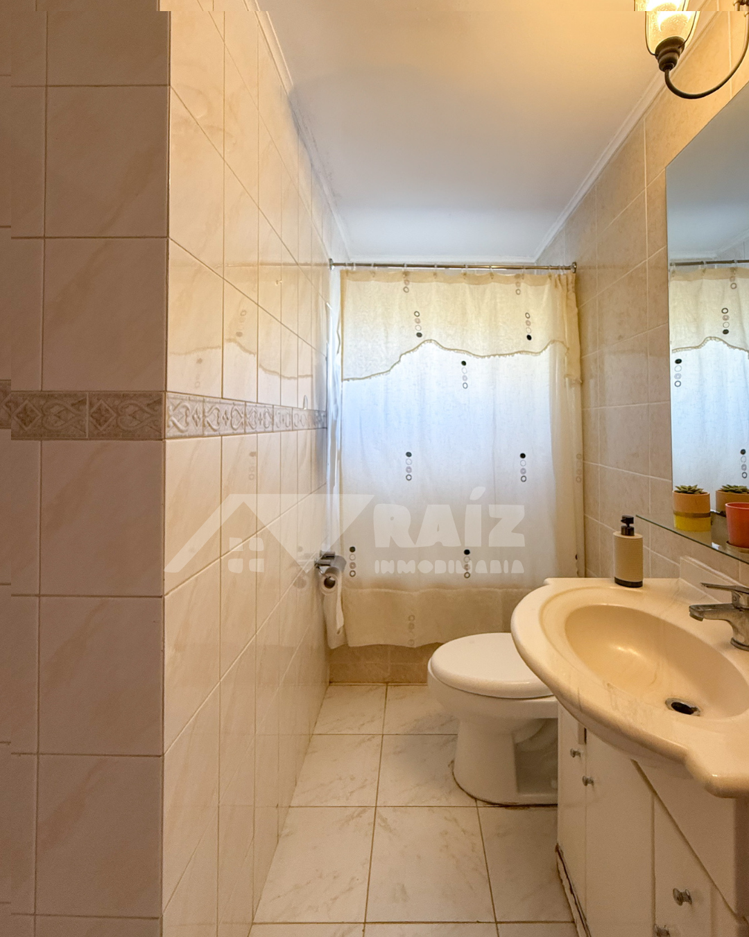 Espaciosa casa en parcela de 5.000 m² 