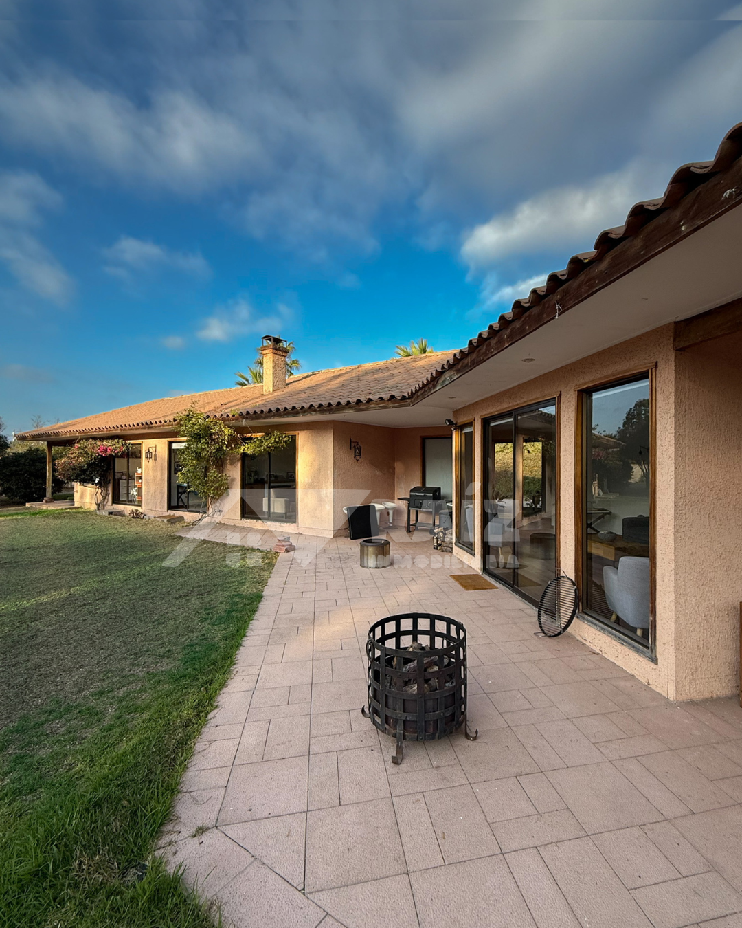 Espaciosa casa en parcela de 5.000 m² 